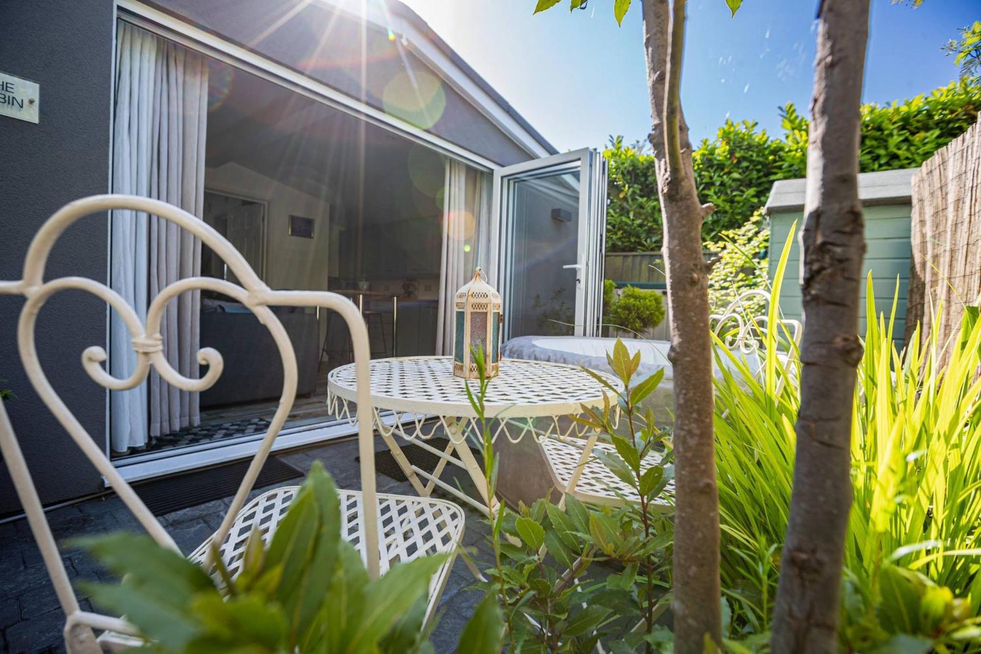 Hideaway Cabin For Two On Edge Of New Forest Hinton  المظهر الخارجي الصورة